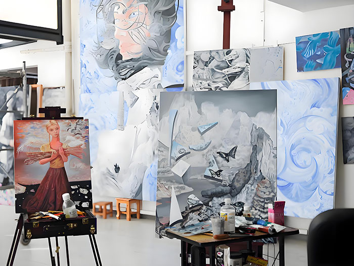 Customized Oil Painting Studio