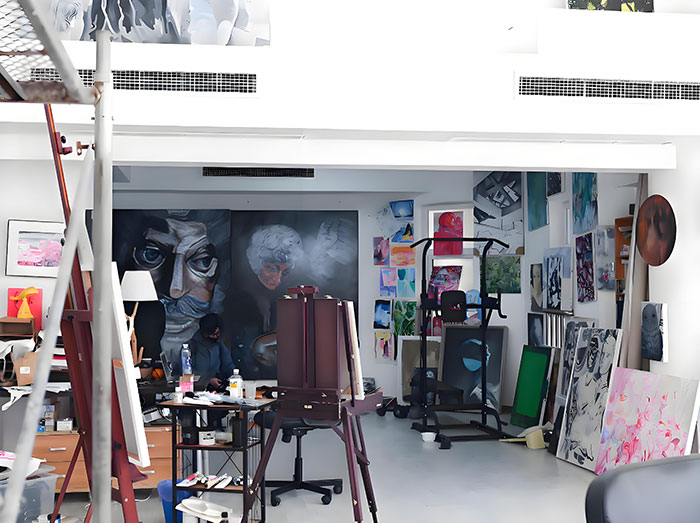 Customized Oil Painting Studio