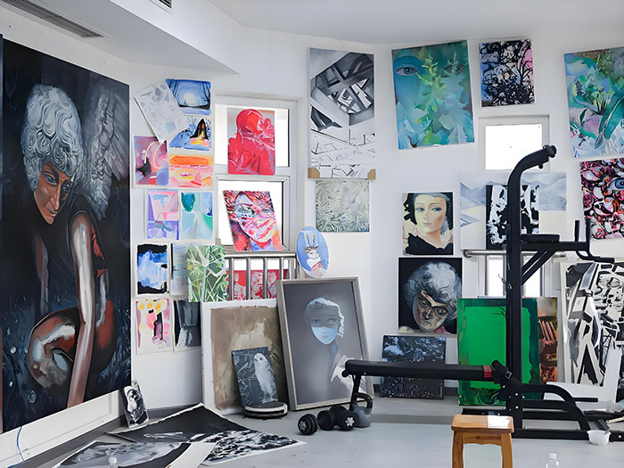 Customized Oil Painting Studio